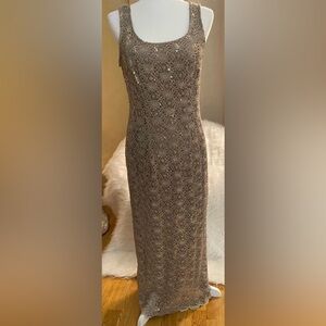 R & M Collection dress gown bronze shimmer sleeveless scallop edge dress Size 6